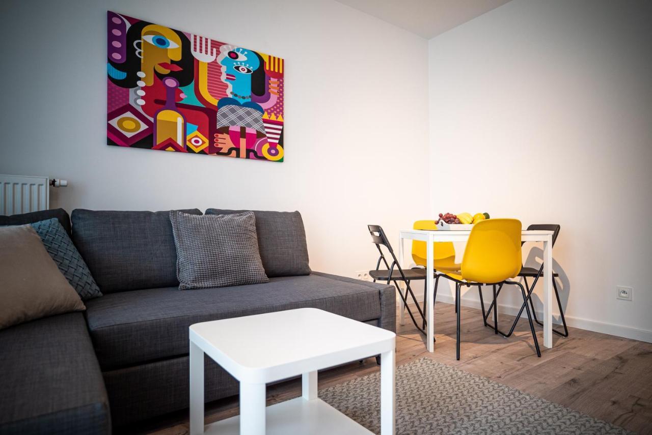 Apartamenty Homely Place Blisko Starego Rynku - Parking Poznań Exterior foto