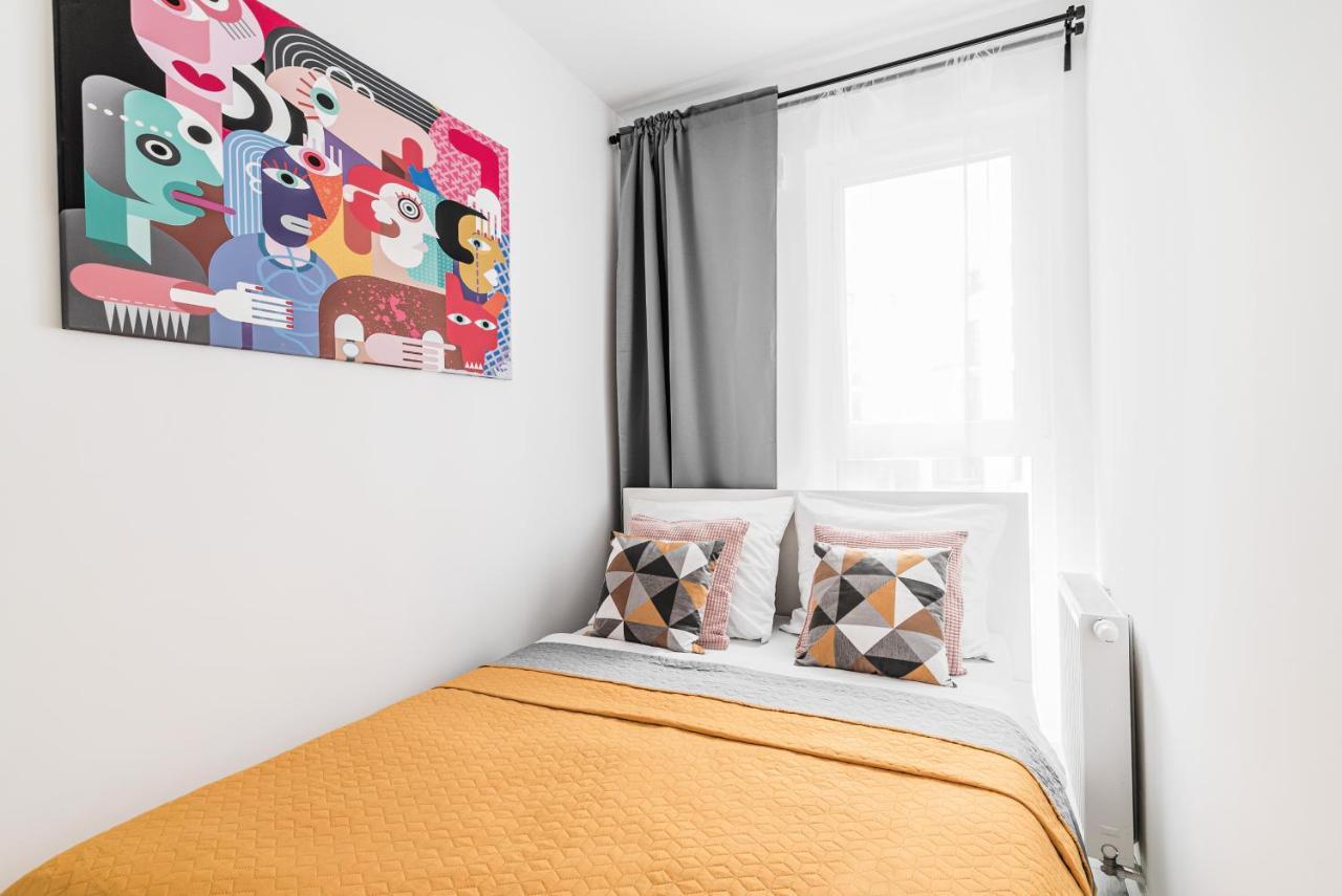 Apartamenty Homely Place Blisko Starego Rynku - Parking Poznań Exterior foto