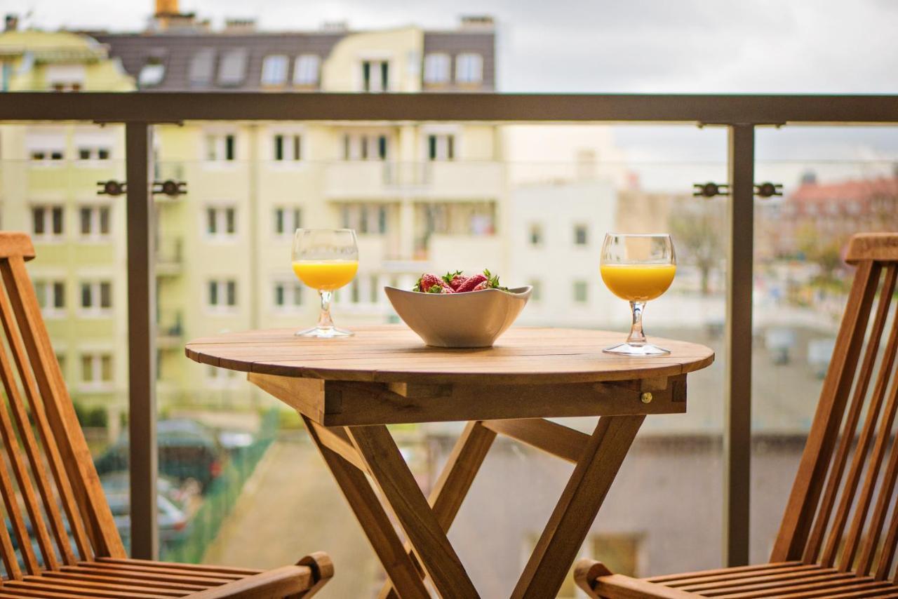 Apartamenty Homely Place Blisko Starego Rynku - Parking Poznań Exterior foto