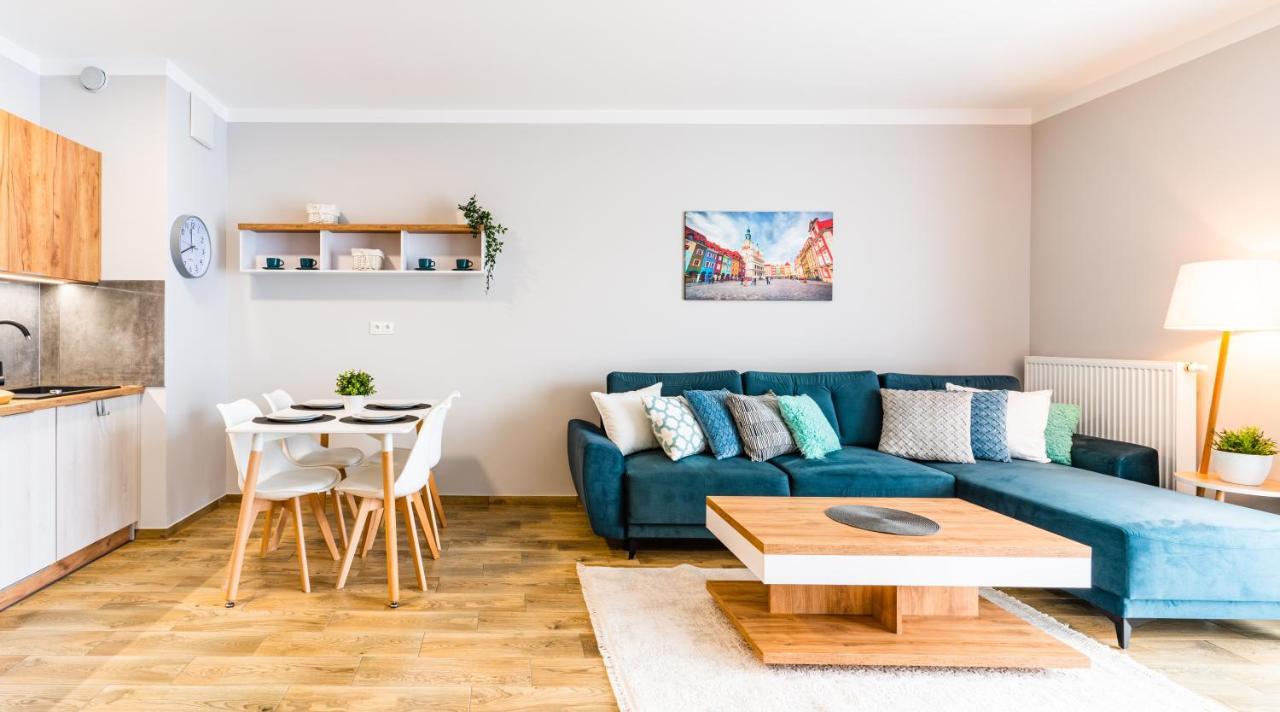 Apartamenty Homely Place Blisko Starego Rynku - Parking Poznań Exterior foto